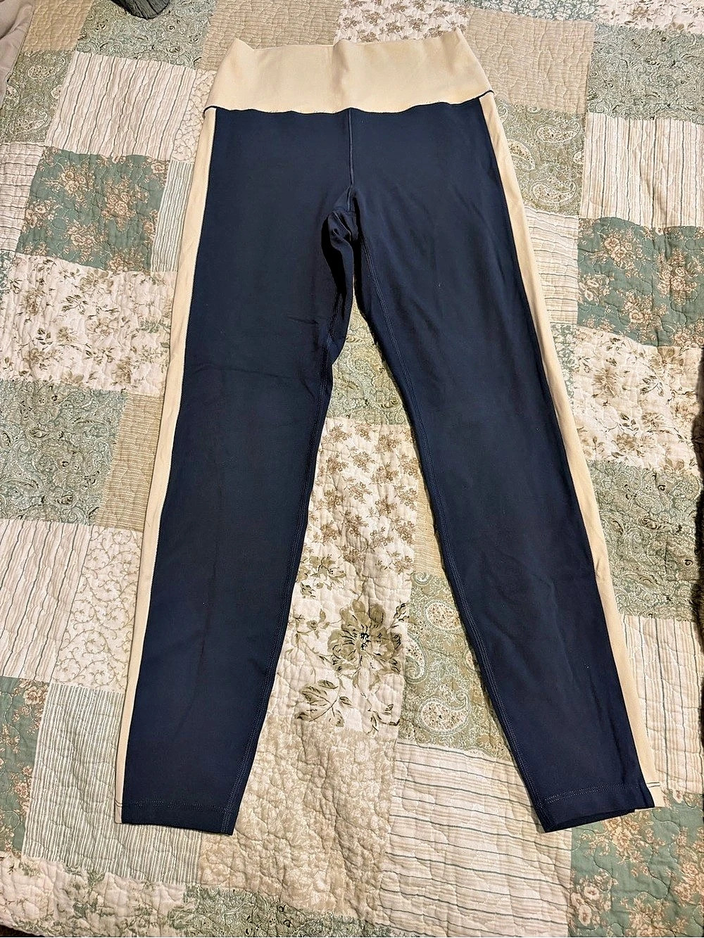Old Navy Extra High-Waisted StudioSmooth 7/8 Leggings Color Block Medium